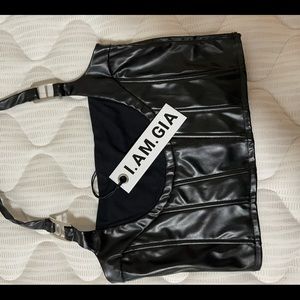 I am Gia cece bustier